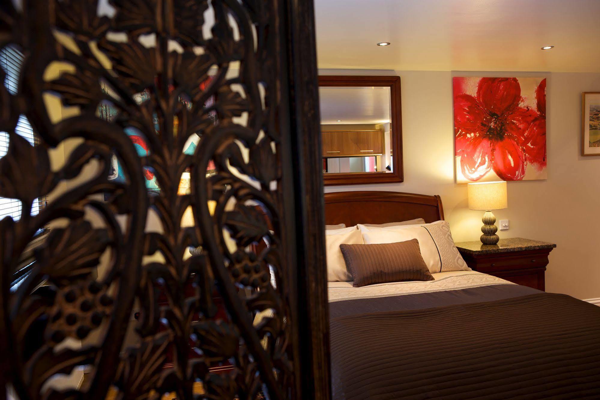 ستارتفورد أبون آفون No. 82 B&B المظهر الخارجي الصورة